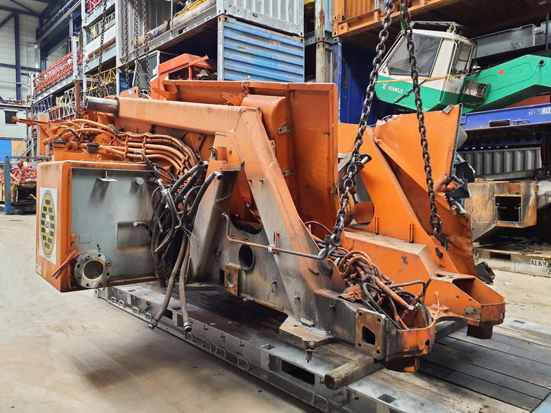 Liebherr LTM 1200/1 Upper frame - Frame/ Châssis pour Grue: photos 3 Liebherr LTM 1200/1 Upper frame - Frame/ Châssis pour Grue: photos 3