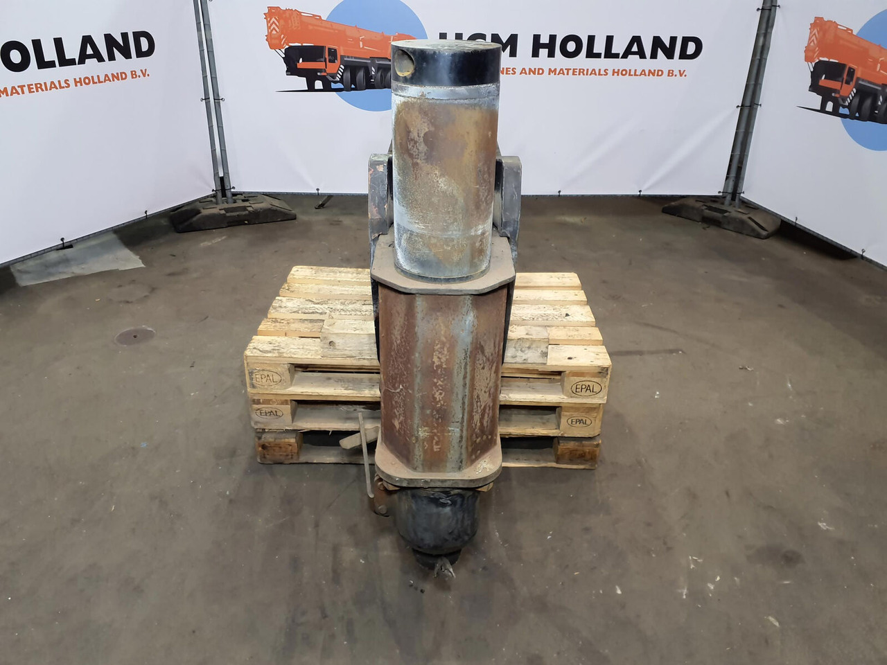 Liebherr LTM 1200/1 sliding beam front pre assembled - Suspension pour Grue: photos 5 Liebherr LTM 1200/1 sliding beam front pre assembled - Suspension pour Grue: photos 5