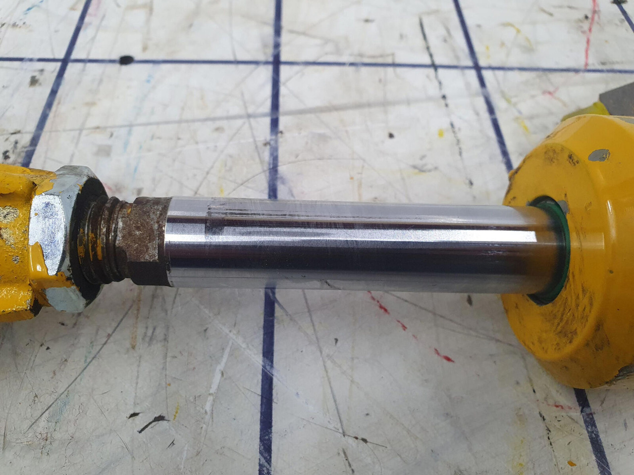 Liebherr LTM 1400-7.1 cabin tilt cylinder - Vérin hydraulique pour Grue mobile: photos 4 Liebherr LTM 1400-7.1 cabin tilt cylinder - Vérin hydraulique pour Grue mobile: photos 4