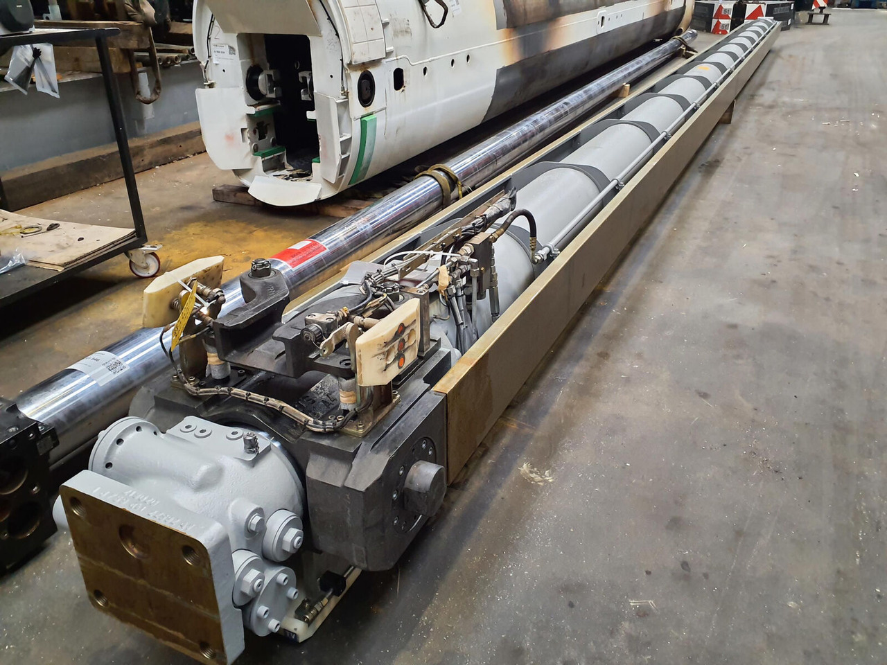 Liebherr LTM 1400 7.1 telescopic cylinder - Vérin hydraulique pour Grue mobile: photos 1 Liebherr LTM 1400 7.1 telescopic cylinder - Vérin hydraulique pour Grue mobile: photos 1