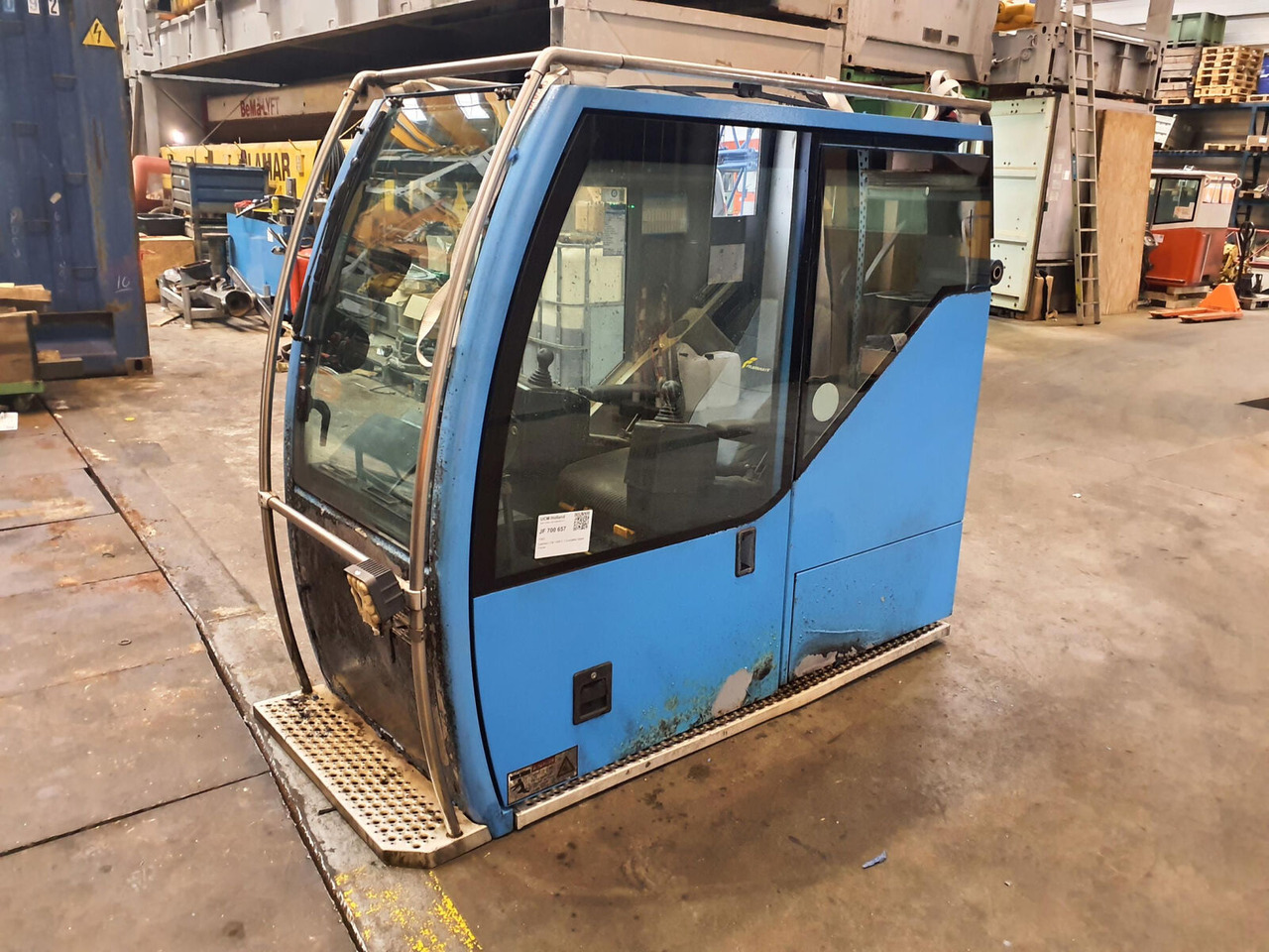 Liebherr LTM 1400-7.1 upper cabin - Cabine pour Grue mobile: photos 1 Liebherr LTM 1400-7.1 upper cabin - Cabine pour Grue mobile: photos 1