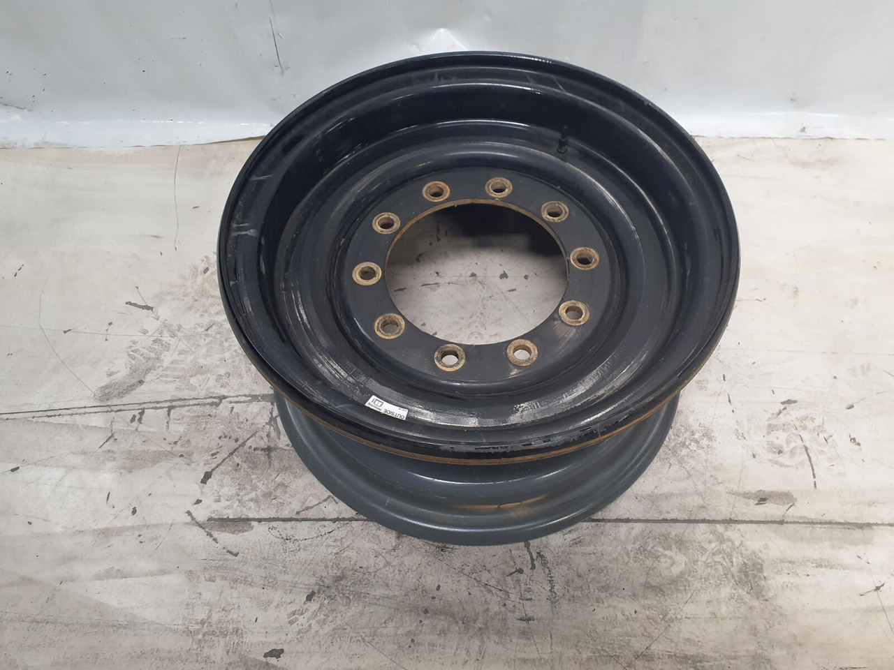 Liebherr Rim 445/95R25 10 12 1p - Jante pour Grue: photos 2 Liebherr Rim 445/95R25 10 12 1p - Jante pour Grue: photos 2