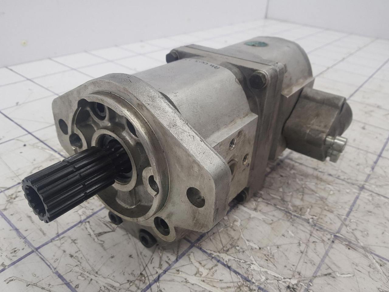Marzocchi dual gear pump - Pompe hydraulique pour Grue mobile: photos 2 Marzocchi dual gear pump - Pompe hydraulique pour Grue mobile: photos 2