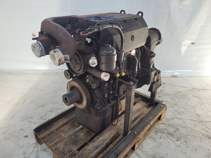 Mercedes-Benz AC 100 engine Mercedes OM 904 LA - Moteur pour Grue: photos 4 Mercedes-Benz AC 100 engine Mercedes OM 904 LA - Moteur pour Grue: photos 4