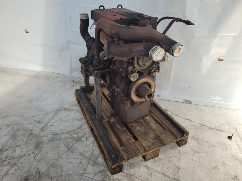 Mercedes-Benz AC 100 engine Mercedes OM 904 LA - Moteur pour Grue: photos 3 Mercedes-Benz AC 100 engine Mercedes OM 904 LA - Moteur pour Grue: photos 3