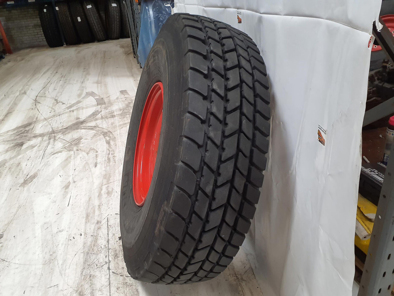 Michelin Wheel 445/95R25 10 12 1p - Roue complète: photos 4 Michelin Wheel 445/95R25 10 12 1p - Roue complète: photos 4