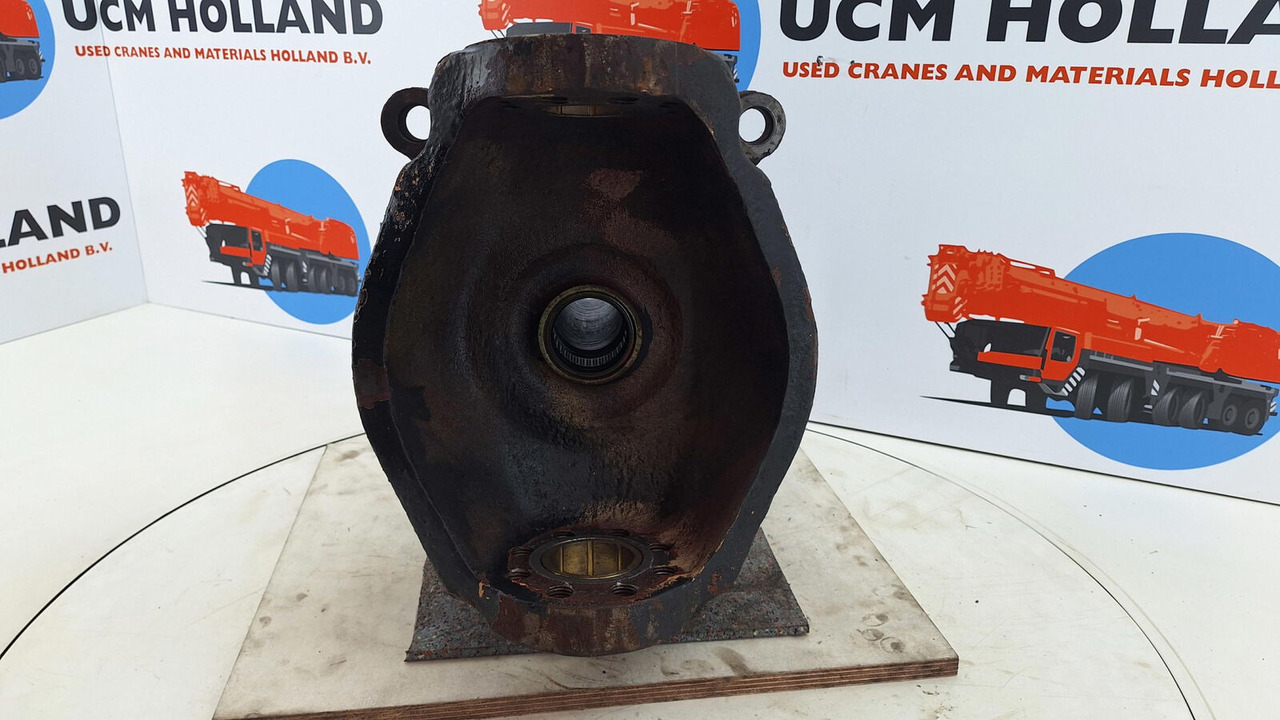 PPM ATT 380 Steering knuckle axle 1 - Fusée d'essieu pour Grue: photos 5 PPM ATT 380 Steering knuckle axle 1 - Fusée d'essieu pour Grue: photos 5