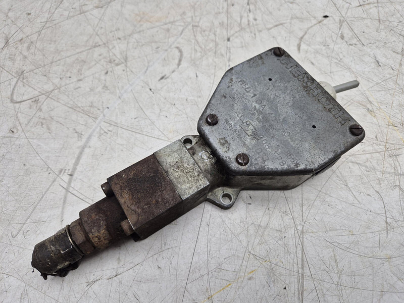 Rexroth Rexroth Pressure Switch HED-1-0A-40/350-L24 - Système électrique pour Grue: photos 2 Rexroth Rexroth Pressure Switch HED-1-0A-40/350-L24 - Système électrique pour Grue: photos 2