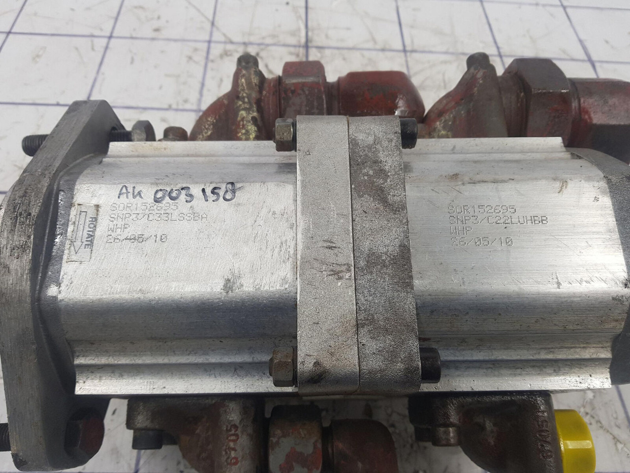 Sauer-Danfoss 70 GMT dual gear pump - Pompe hydraulique pour Grue mobile: photos 5 Sauer-Danfoss 70 GMT dual gear pump - Pompe hydraulique pour Grue mobile: photos 5