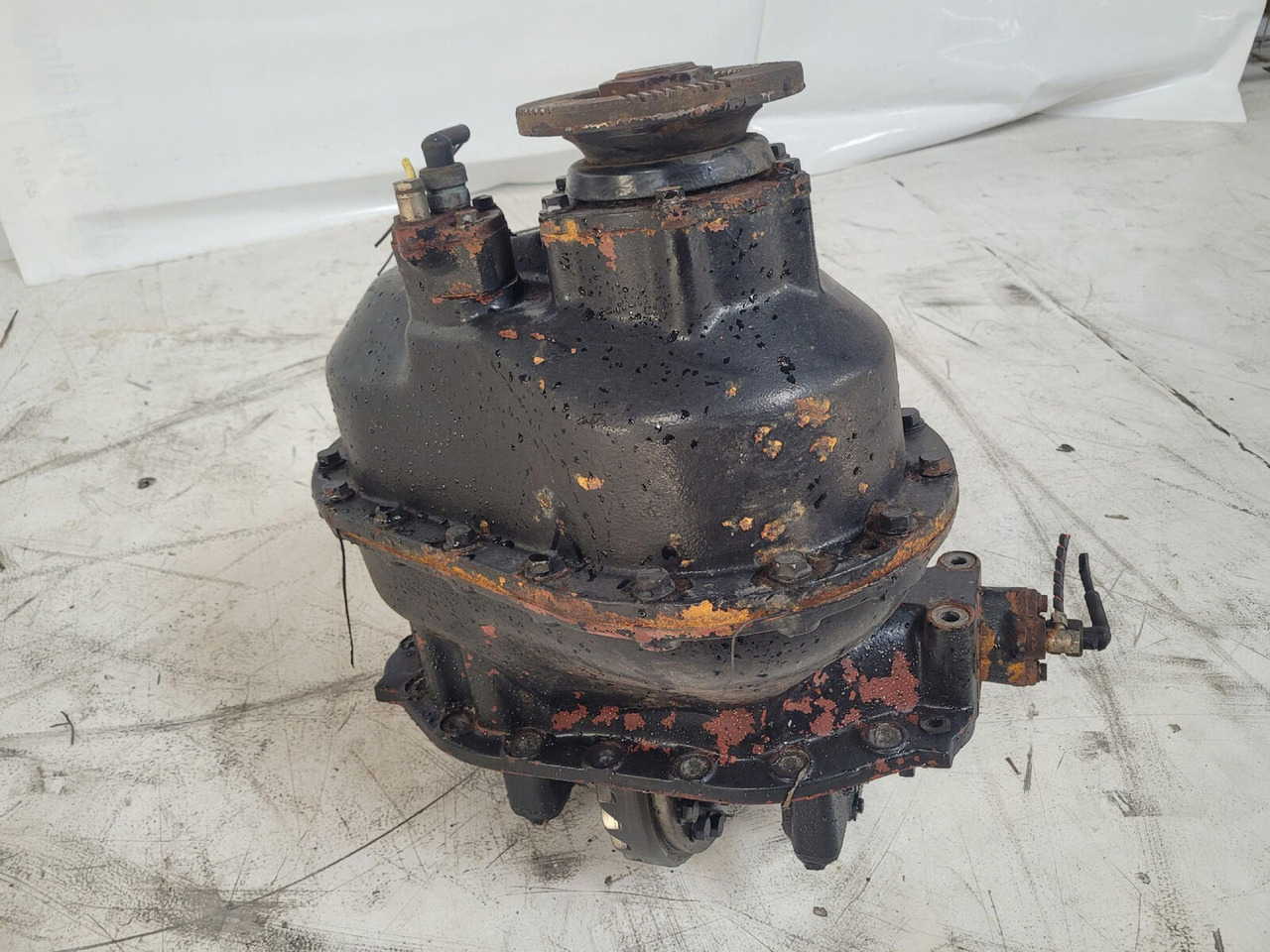 Spierings SK-598 AT 5 mid differential axle 3 - Différentiel pour Grue mobile: photos 3 Spierings SK-598 AT 5 mid differential axle 3 - Différentiel pour Grue mobile: photos 3