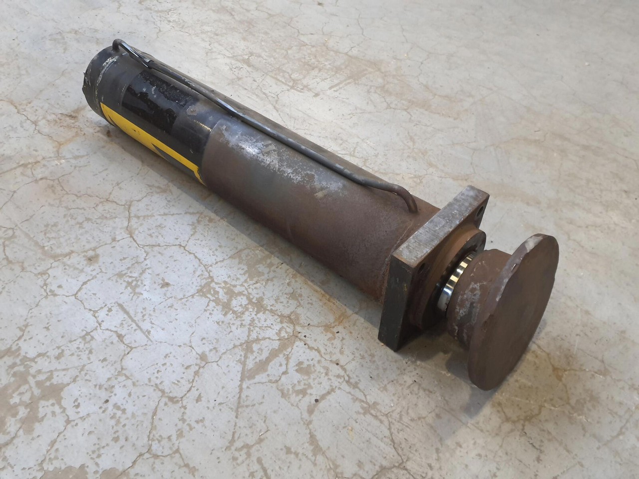 Spierings SK 598 Outrigger cylinder - Vérin hydraulique pour Portique de manutention: photos 3 Spierings SK 598 Outrigger cylinder - Vérin hydraulique pour Portique de manutention: photos 3