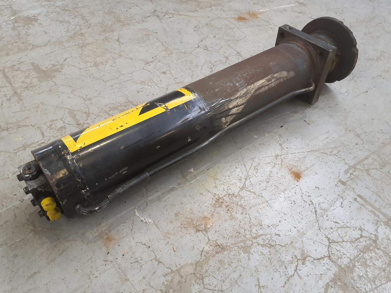 Spierings SK 598 Outrigger cylinder - Vérin hydraulique pour Grue: photos 2 Spierings SK 598 Outrigger cylinder - Vérin hydraulique pour Grue: photos 2