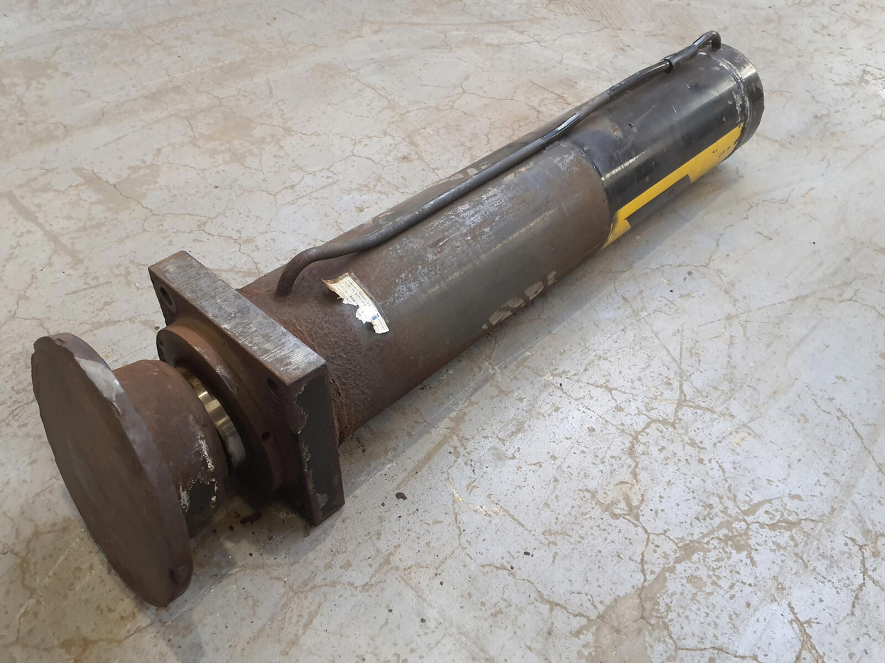 Spierings SK 598 Outrigger cylinder - Vérin hydraulique pour Portique de manutention: photos 2 Spierings SK 598 Outrigger cylinder - Vérin hydraulique pour Portique de manutention: photos 2