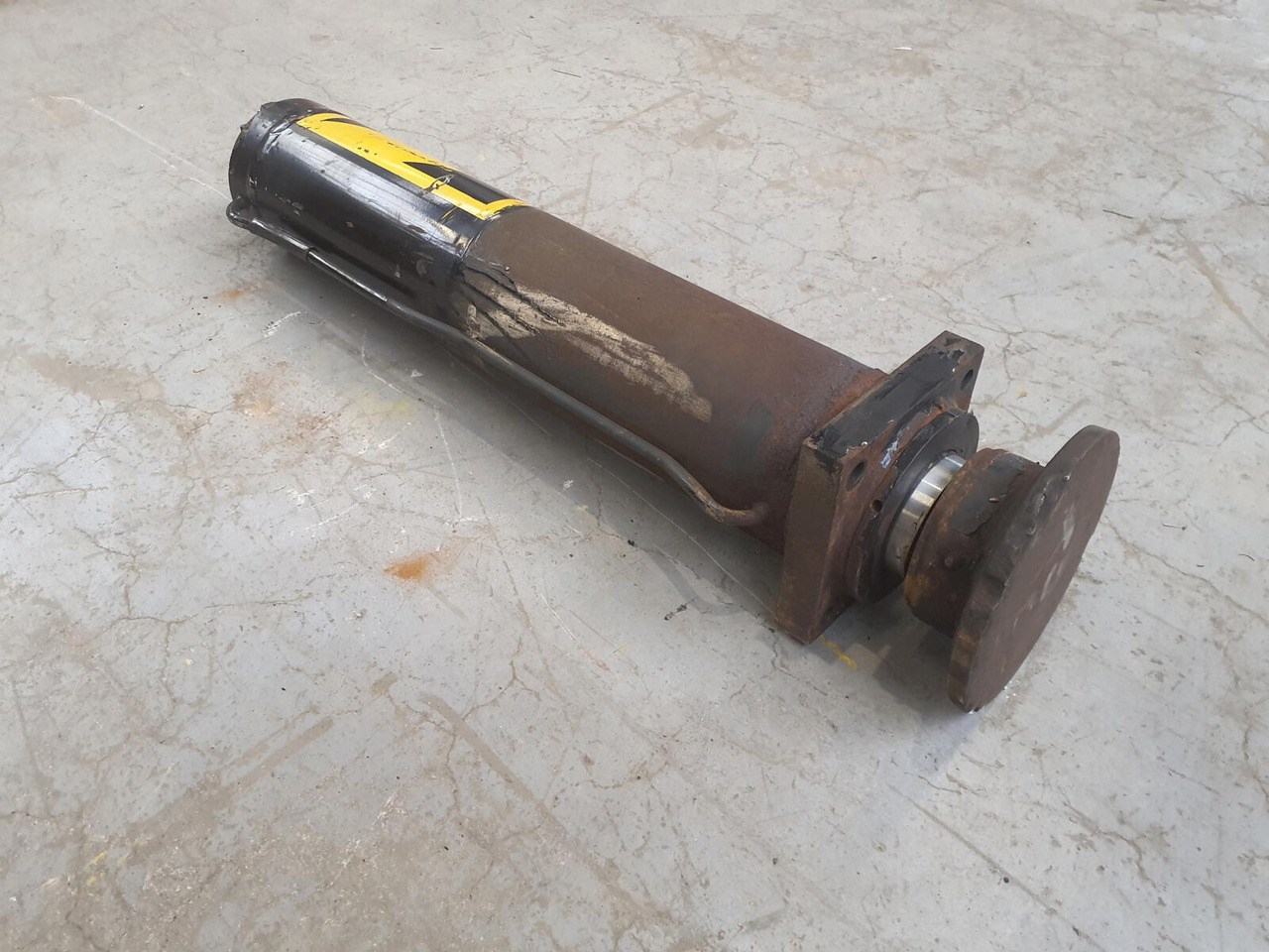 Spierings SK 598 Outrigger cylinder - Vérin hydraulique pour Grue: photos 1 Spierings SK 598 Outrigger cylinder - Vérin hydraulique pour Grue: photos 1