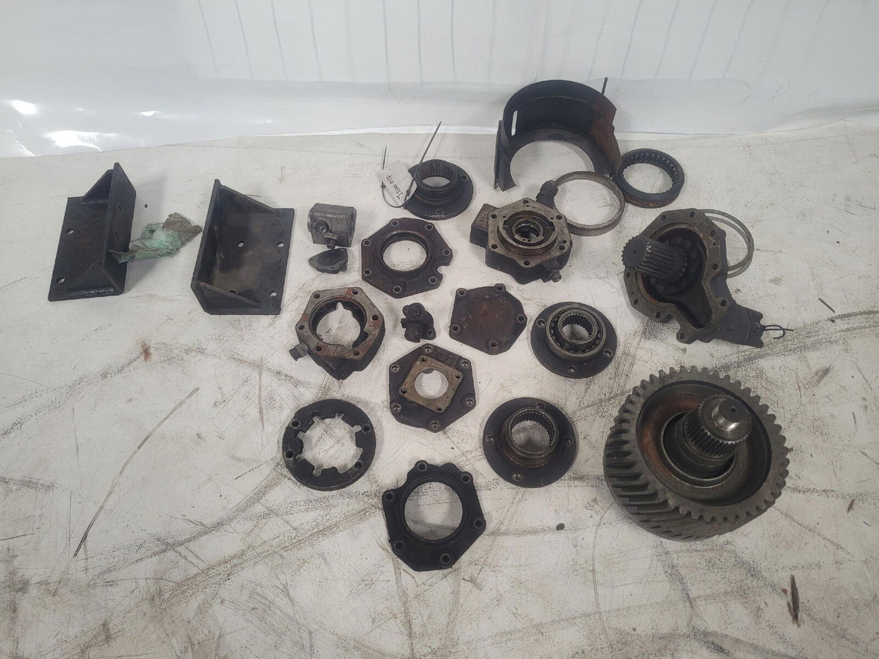 Spierings VG 2001 Dropbox for parts - Transmission pour Grue mobile: photos 2 Spierings VG 2001 Dropbox for parts - Transmission pour Grue mobile: photos 2