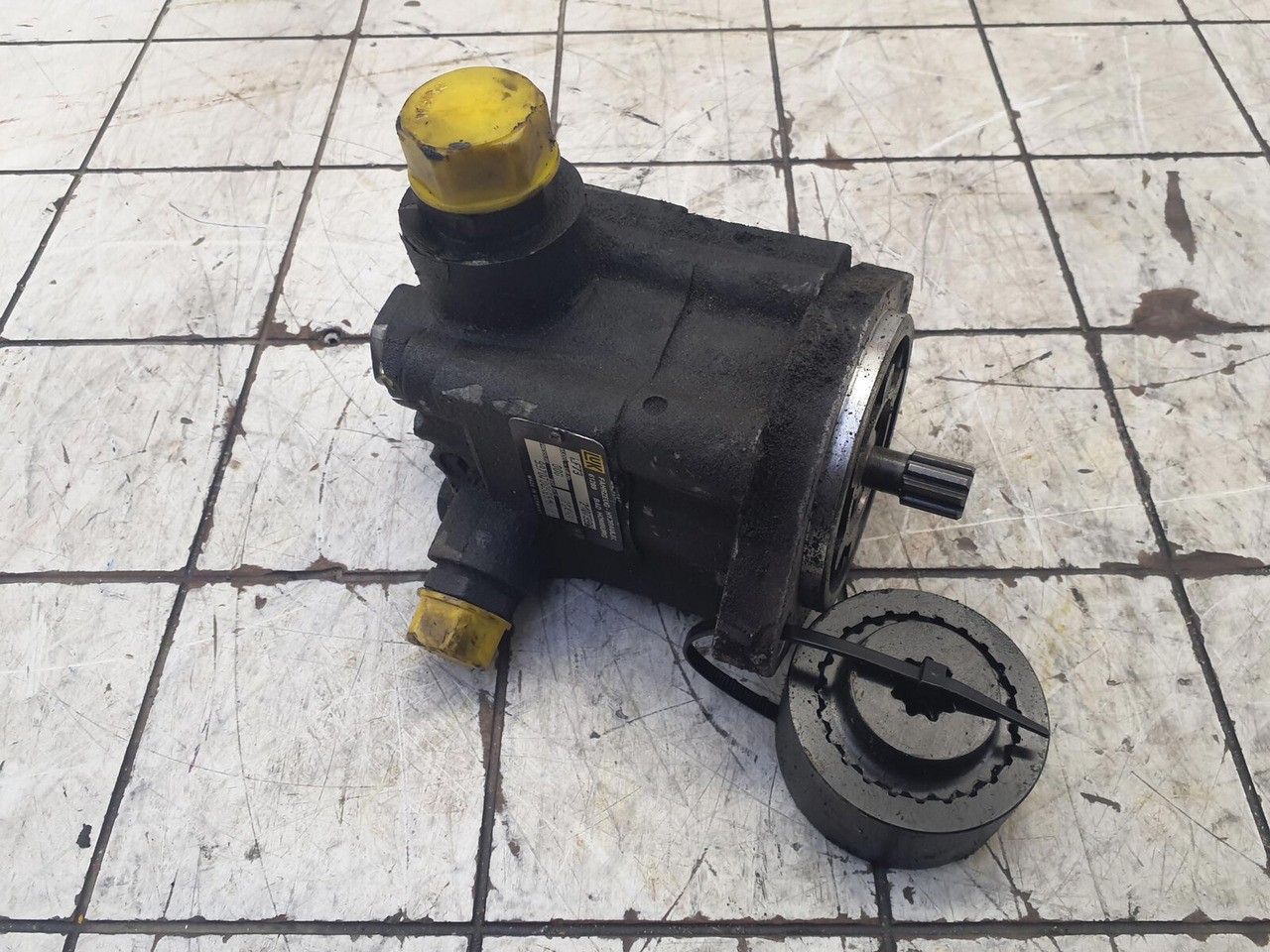 Tadano-Faun ATF 60-4 pump - Pompe hydraulique pour Grue mobile: photos 4 Tadano-Faun ATF 60-4 pump - Pompe hydraulique pour Grue mobile: photos 4