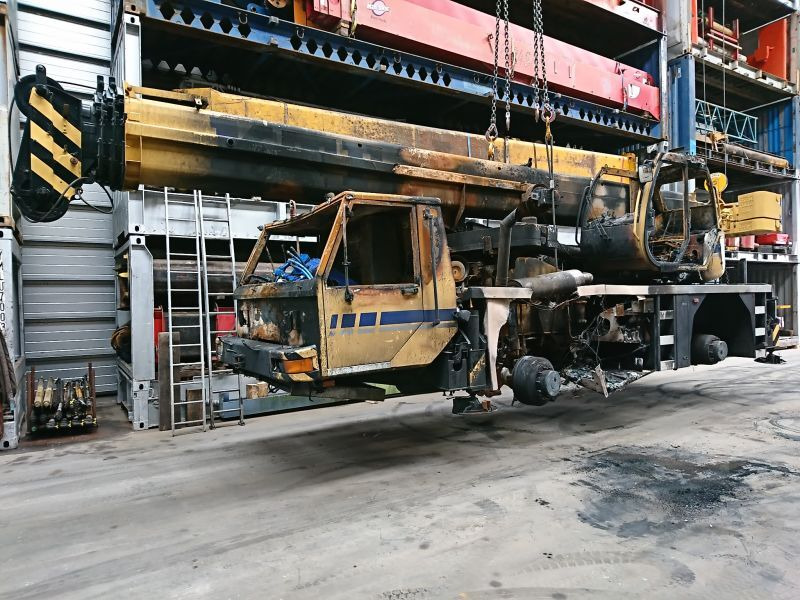Terex 400 ATT for parts - Grue mobile: photos 1 Terex 400 ATT for parts - Grue mobile: photos 1