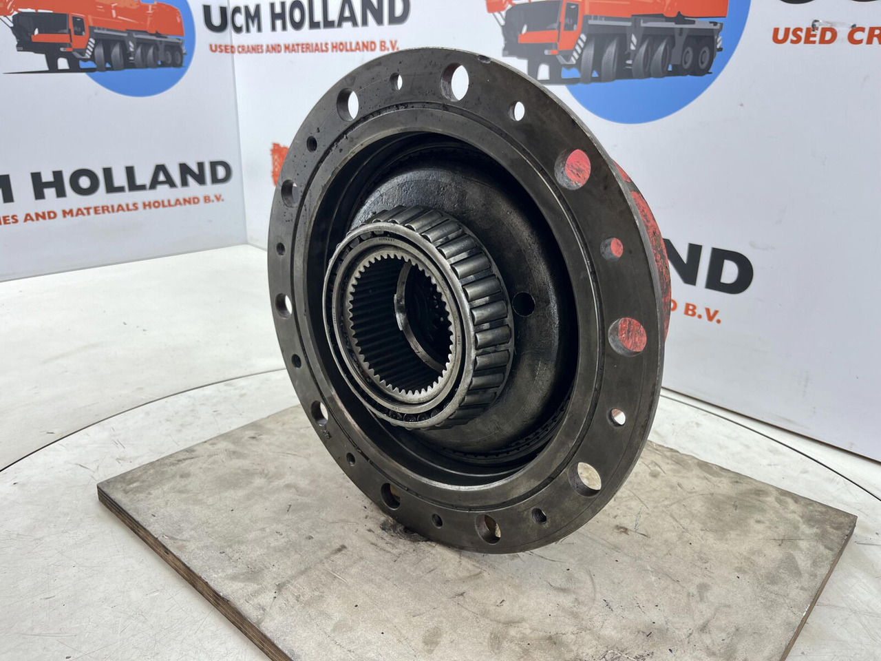 Terex AC 155 planetary gear 17-24-67-32-3pl-H135-46 - Moteur de translation pour Grue: photos 3 Terex AC 155 planetary gear 17-24-67-32-3pl-H135-46 - Moteur de translation pour Grue: photos 3