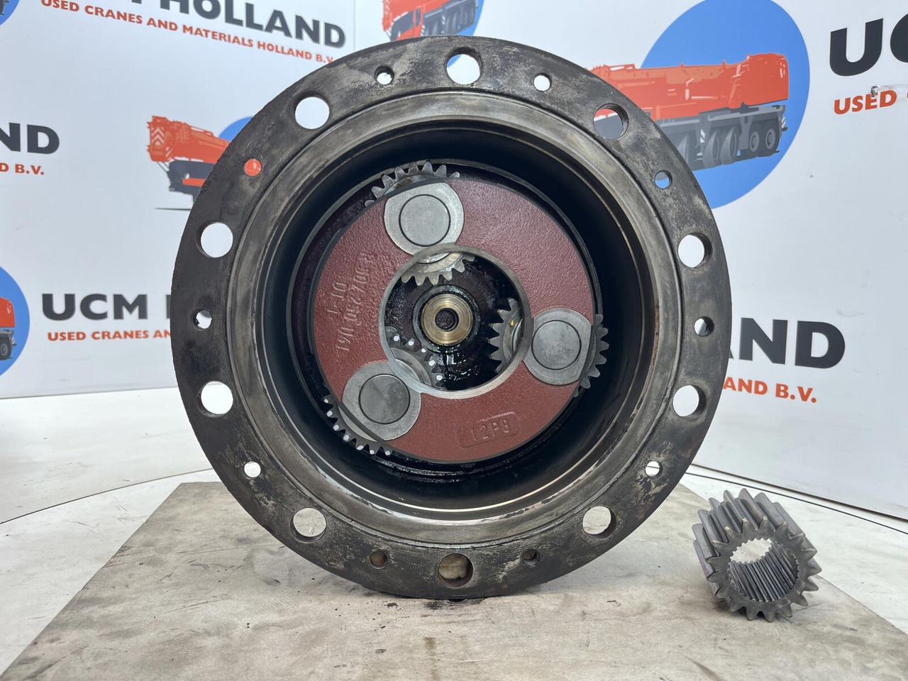 Terex AC 155 planetary gear 17-24-67-32-46-3-H135 - Moteur de translation pour Grue mobile: photos 4 Terex AC 155 planetary gear 17-24-67-32-46-3-H135 - Moteur de translation pour Grue mobile: photos 4