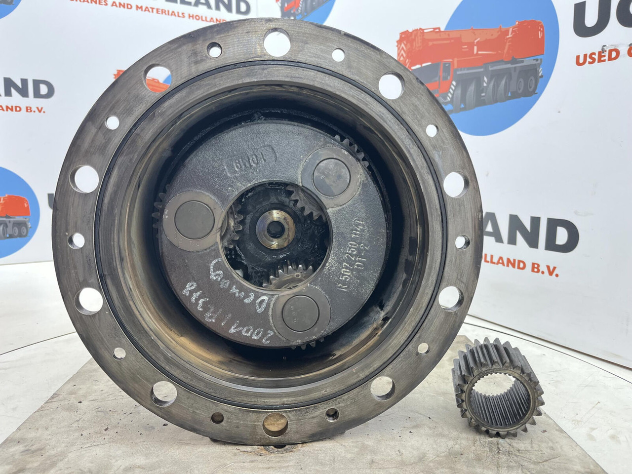 Terex AC 155 planetary gear 22-25-74-40-3pl-H135-46 - Moteur de translation pour Grue mobile: photos 4 Terex AC 155 planetary gear 22-25-74-40-3pl-H135-46 - Moteur de translation pour Grue mobile: photos 4