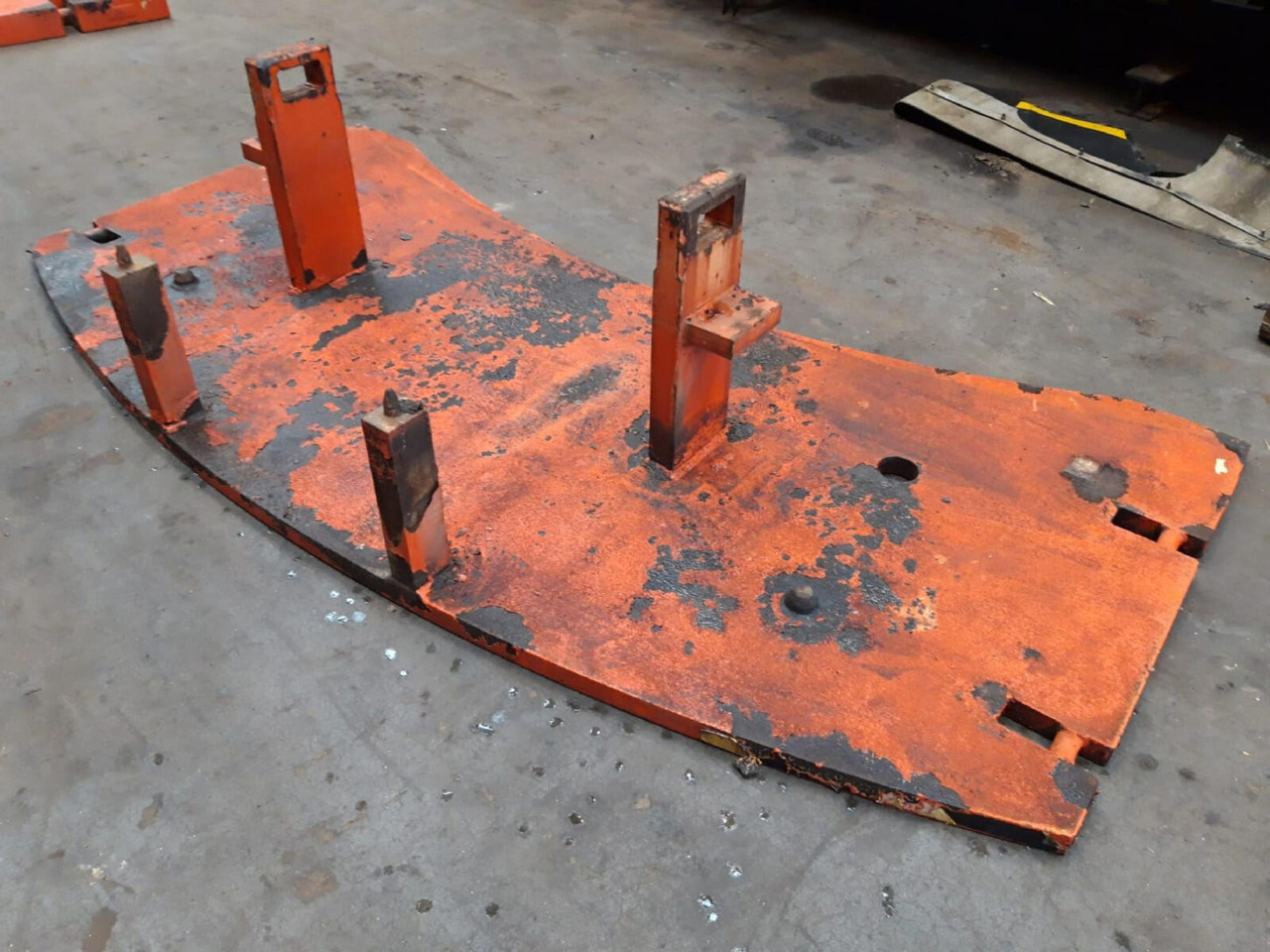 Terex AC 205 counterweight 1,2 ton - Contrepoids pour Grue mobile: photos 4 Terex AC 205 counterweight 1,2 ton - Contrepoids pour Grue mobile: photos 4