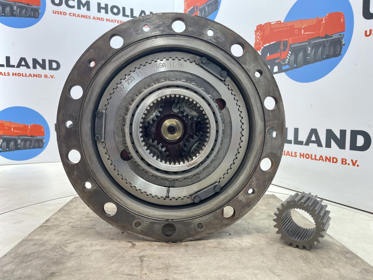 Terex AC 35 planetary gear 22-25-74-40-4pl-H137-46 - Moteur de translation pour Grue mobile: photos 5 Terex AC 35 planetary gear 22-25-74-40-4pl-H137-46 - Moteur de translation pour Grue mobile: photos 5