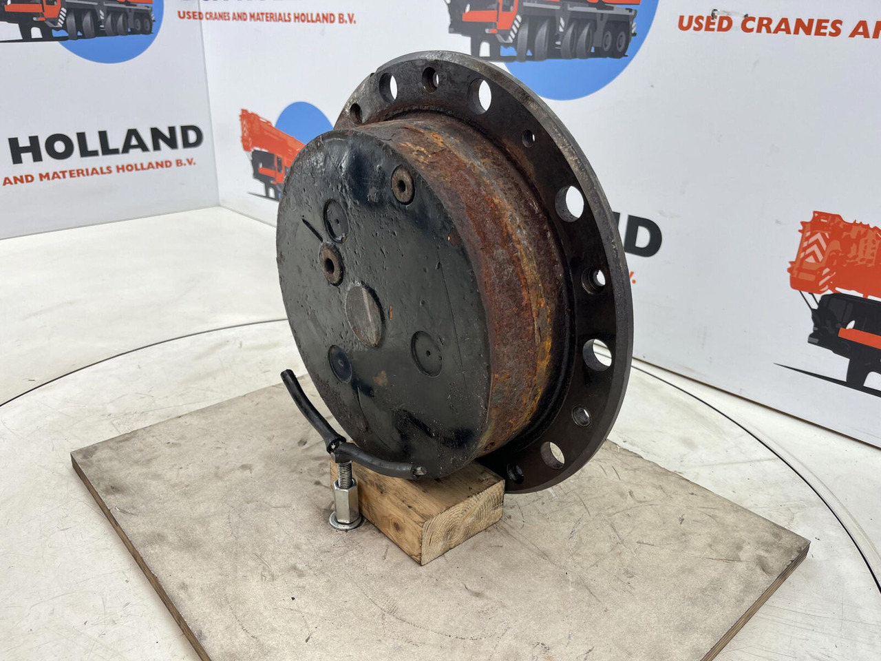 Terex AC 40-1 city planetary drive 17-24-67-32-3pl-H85-42 - Moteur de translation pour Grue mobile: photos 2 Terex AC 40-1 city planetary drive 17-24-67-32-3pl-H85-42 - Moteur de translation pour Grue mobile: photos 2