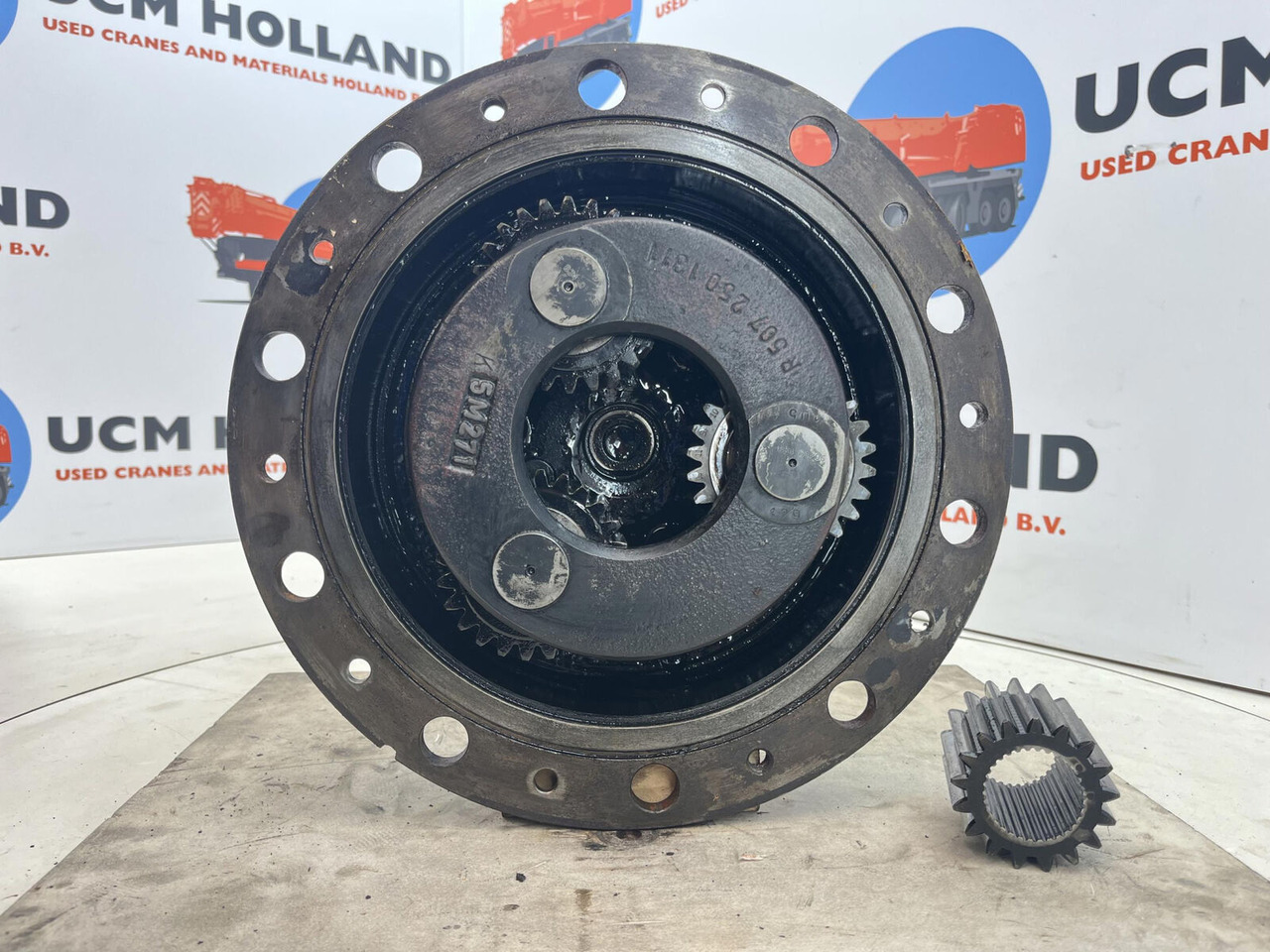 Terex AC 40-1 city planetary drive 17-24-67-32-3pl-H85-42 - Moteur de translation pour Grue mobile: photos 5 Terex AC 40-1 city planetary drive 17-24-67-32-3pl-H85-42 - Moteur de translation pour Grue mobile: photos 5