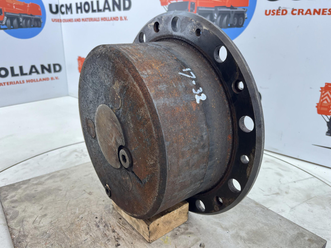 Terex AC 50 planetary gear 17-24-67-32-3pl-H135-42 - Moteur de translation pour Grue mobile: photos 2 Terex AC 50 planetary gear 17-24-67-32-3pl-H135-42 - Moteur de translation pour Grue mobile: photos 2