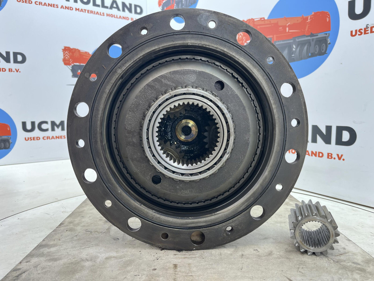 Terex AC 50 planetary gear 17-24-67-32-3pl-H135-42 - Moteur de translation pour Grue mobile: photos 5 Terex AC 50 planetary gear 17-24-67-32-3pl-H135-42 - Moteur de translation pour Grue mobile: photos 5