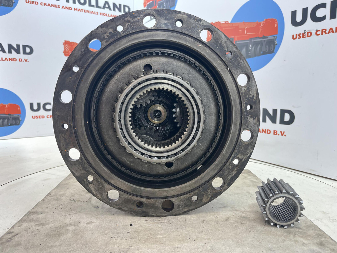Terex AC 50 planetary gear 17-24-67-32-3pl-H135-46 - Moteur de translation pour Grue mobile: photos 4 Terex AC 50 planetary gear 17-24-67-32-3pl-H135-46 - Moteur de translation pour Grue mobile: photos 4