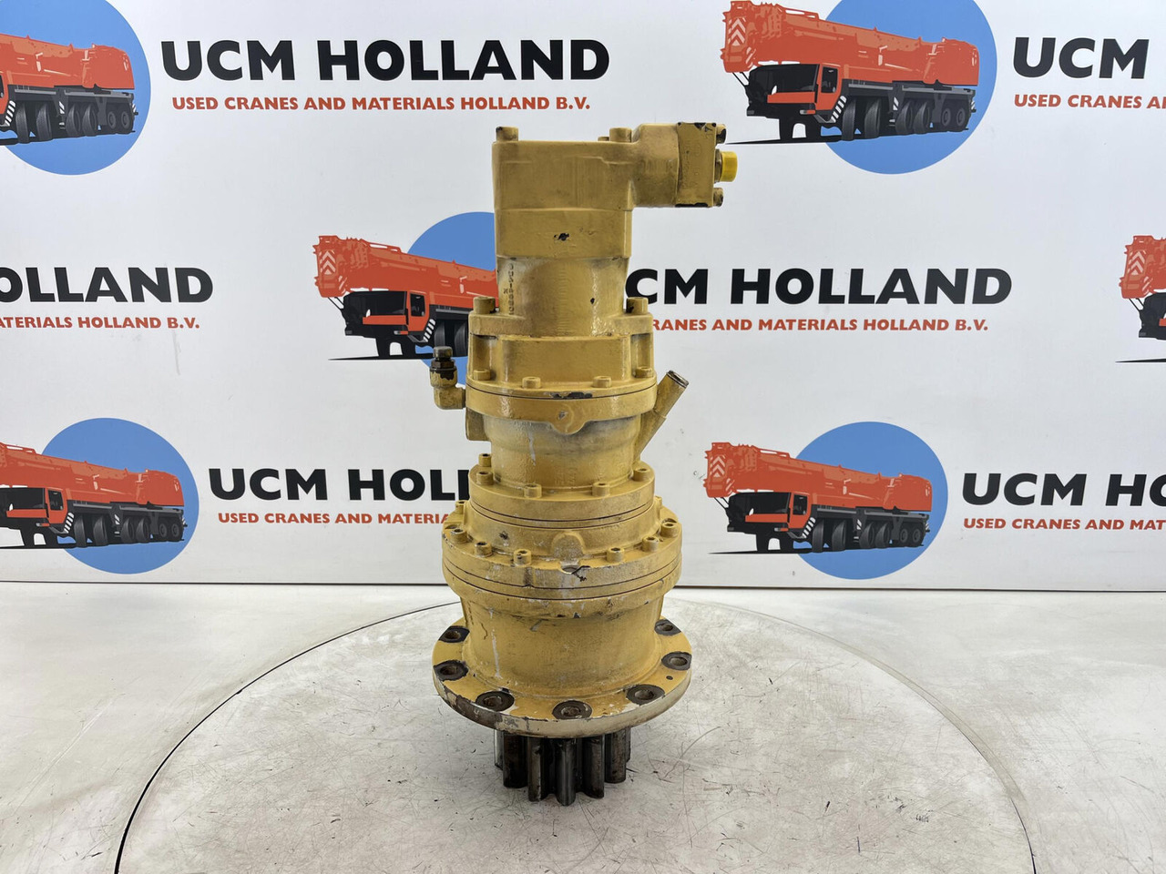 Terex-Demag AC 35 slewing gear - Moteur de rotation pour Grue mobile: photos 3 Terex-Demag AC 35 slewing gear - Moteur de rotation pour Grue mobile: photos 3