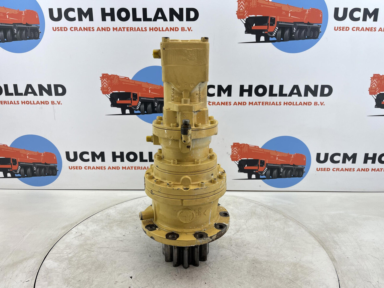 Terex-Demag AC 35 slewing gear - Moteur de rotation pour Grue mobile: photos 2 Terex-Demag AC 35 slewing gear - Moteur de rotation pour Grue mobile: photos 2