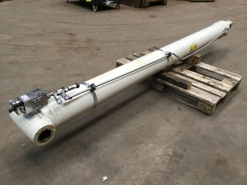 Terex Terex AC 40L-2 Boom cylinder - Vérin hydraulique pour Grue: photos 4 Terex Terex AC 40L-2 Boom cylinder - Vérin hydraulique pour Grue: photos 4