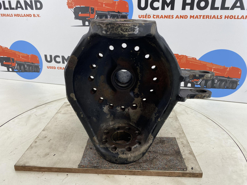 Terex Terex Demag AC 35 Steering knuckle 16 holes axle 2 right - Fusée d'essieu pour Grue: photos 5 Terex Terex Demag AC 35 Steering knuckle 16 holes axle 2 right - Fusée d'essieu pour Grue: photos 5