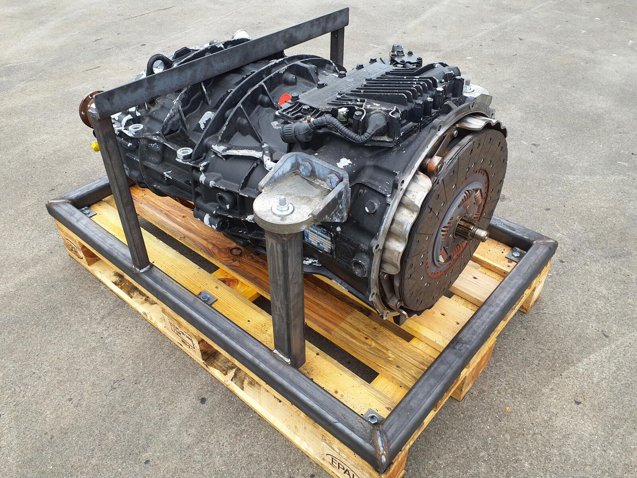 ZF Terex challenger 3160 Gearbox ZF astronic MID 12 AS 1625 SO - Boîte de vitesse pour Grue mobile: photos 2 ZF Terex challenger 3160 Gearbox ZF astronic MID 12 AS 1625 SO - Boîte de vitesse pour Grue mobile: photos 2