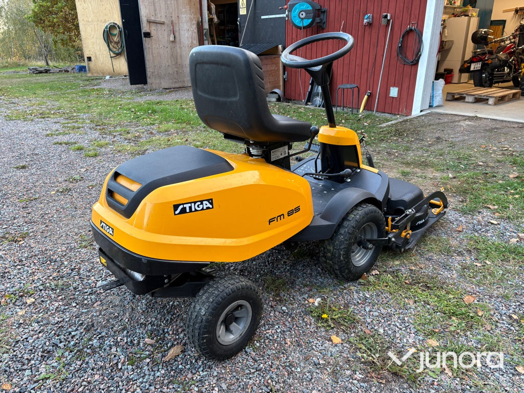 Åkgräsklippare - Stiga FM 85 (V301) - Motofaucheuse: photos 5 Åkgräsklippare - Stiga FM 85 (V301) - Motofaucheuse: photos 5