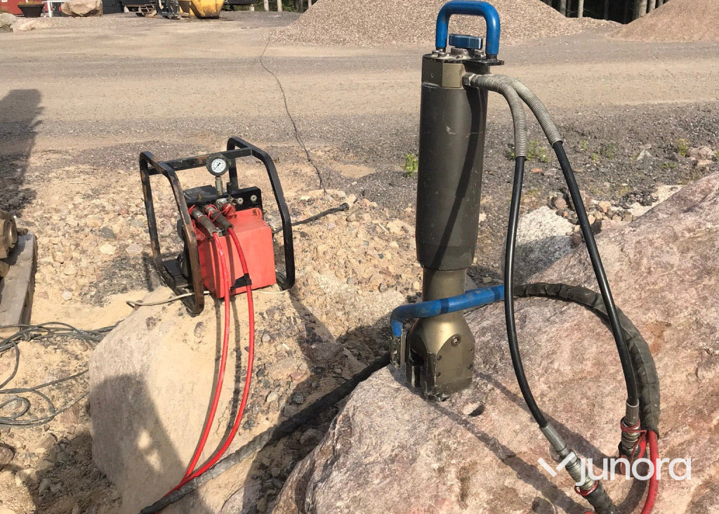 Bergspräckare + Tehma aggregat - Hydraulisk, SP 400 - Autre matériel: photos 2 Bergspräckare + Tehma aggregat - Hydraulisk, SP 400 - Autre matériel: photos 2