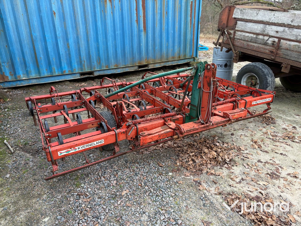 Harv - Kverneland - Bineuse: photos 1 Harv - Kverneland - Bineuse: photos 1