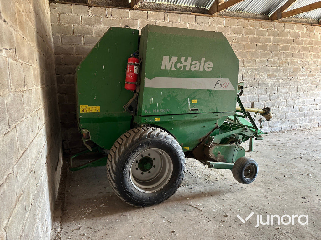 Mchale 560 F - Presse à balles rondes: photos 4 Mchale 560 F - Presse à balles rondes: photos 4