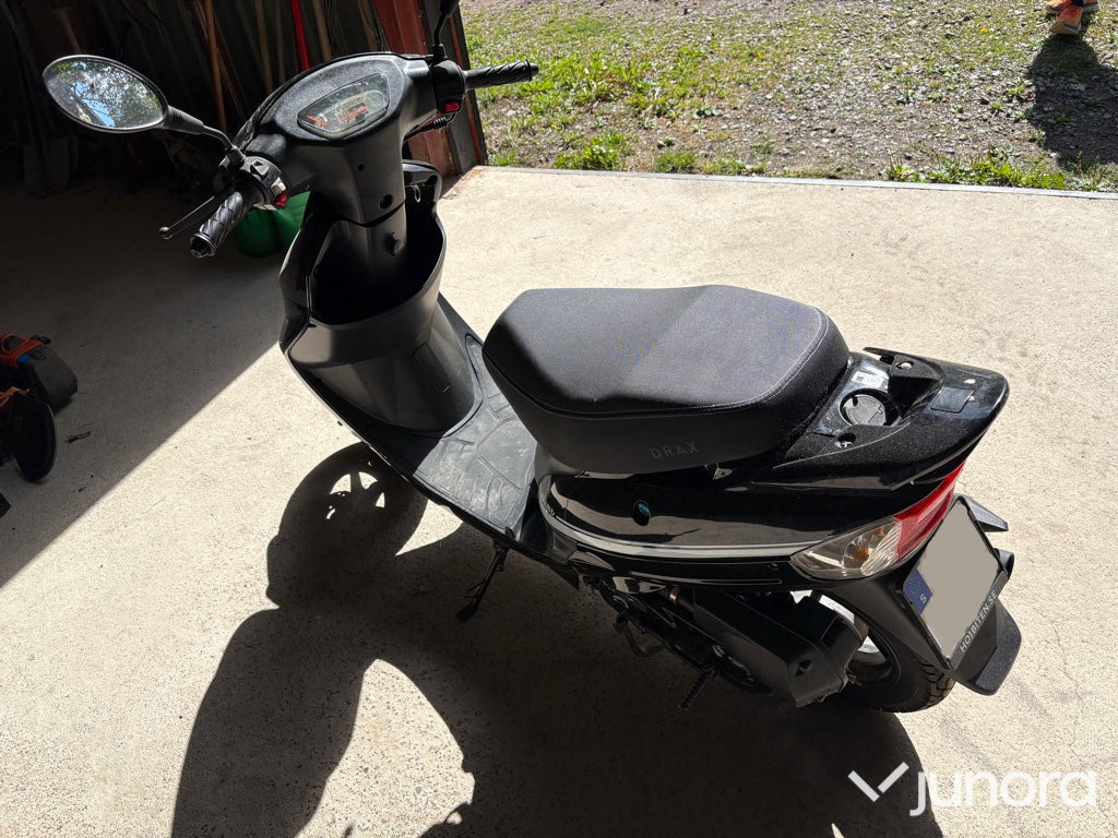 Moped Drax Awesome E5 - Motocyclette: photos 5 Moped Drax Awesome E5 - Motocyclette: photos 5