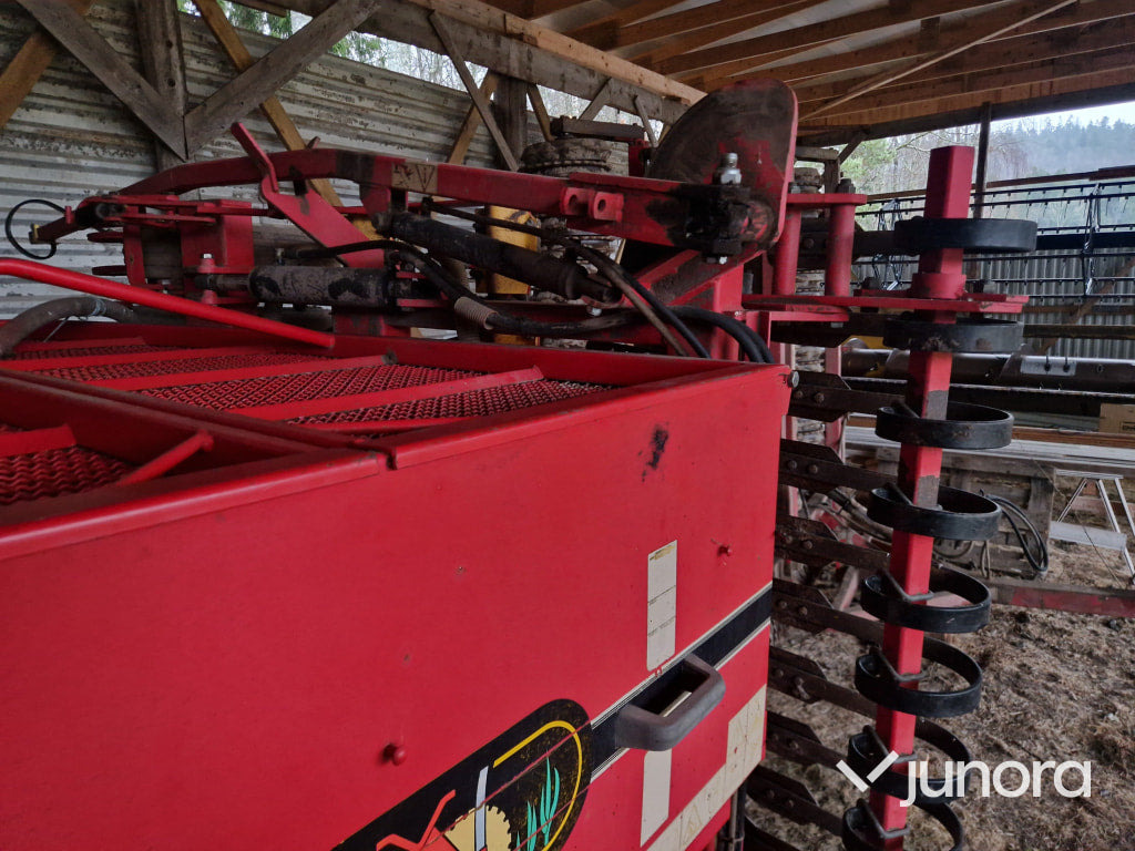 Såmaskin - Väderstad Rapid 600 P - Semoir: photos 3 Såmaskin - Väderstad Rapid 600 P - Semoir: photos 3