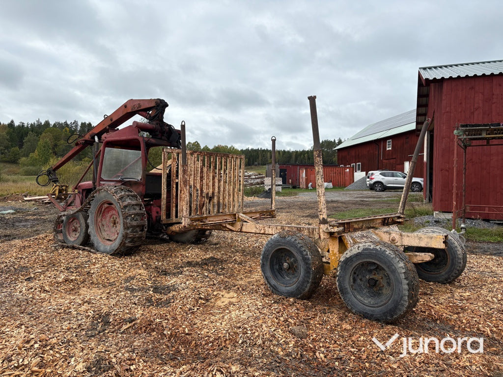 Tracteur forestier Skogstraktor ÖSA-48 ”Volvo BM 400 Buster”: photos 9