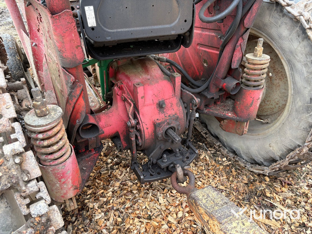 Tracteur forestier Skogstraktor ÖSA-48 ”Volvo BM 400 Buster”: photos 15