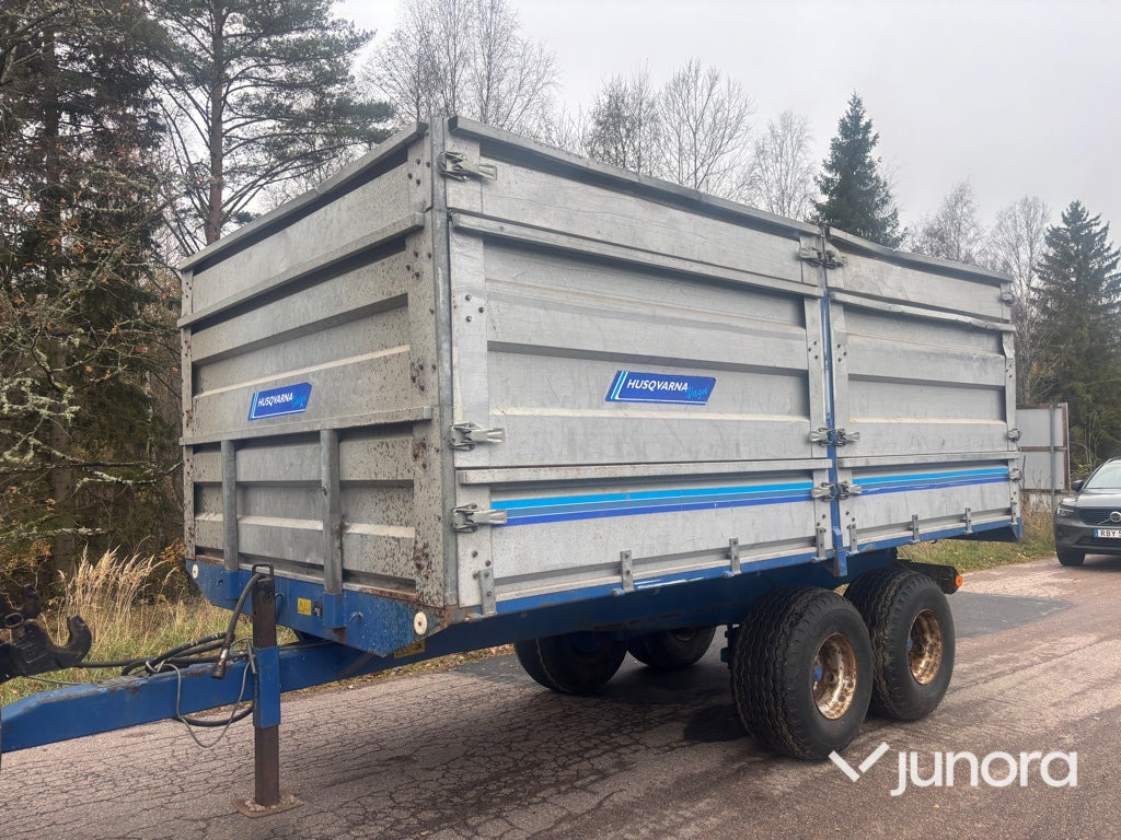 Spannmålsvagn - Husqvarna Vagn - Benne agricole: photos 1 Spannmålsvagn - Husqvarna Vagn - Benne agricole: photos 1