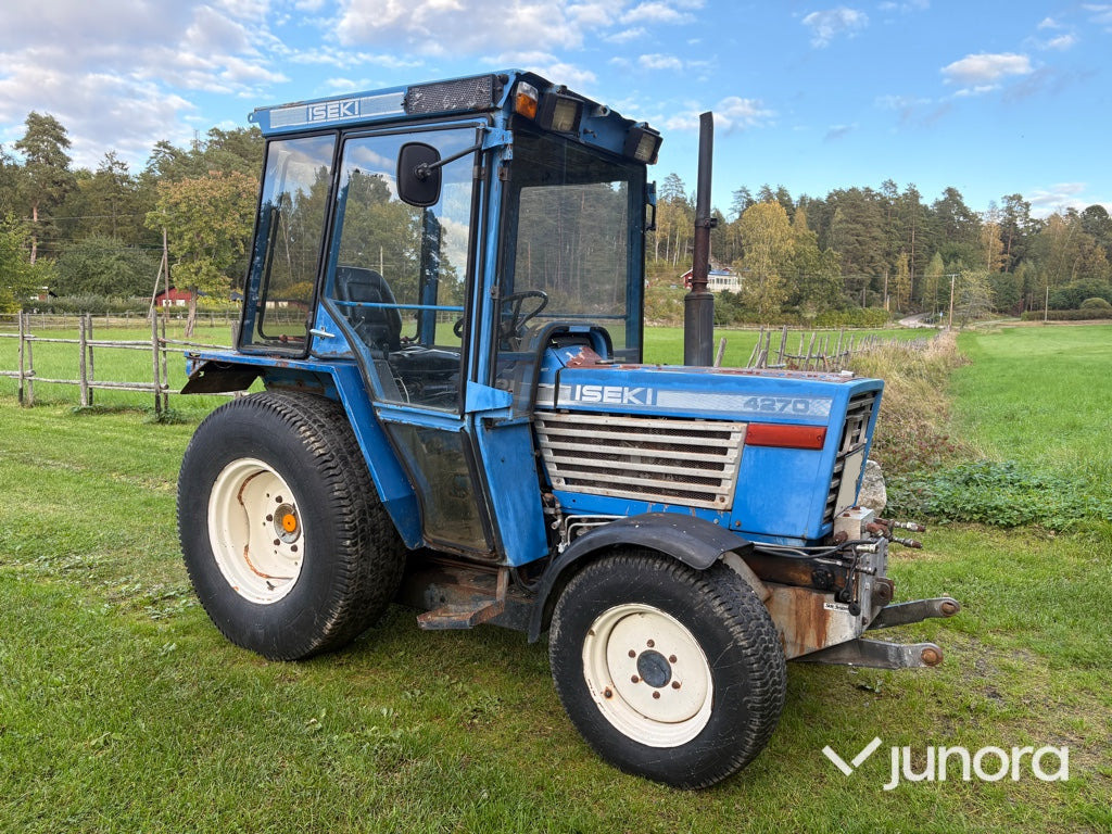 Traktor Iseki TE 4270 - Tracteur agricole: photos 4 Traktor Iseki TE 4270 - Tracteur agricole: photos 4