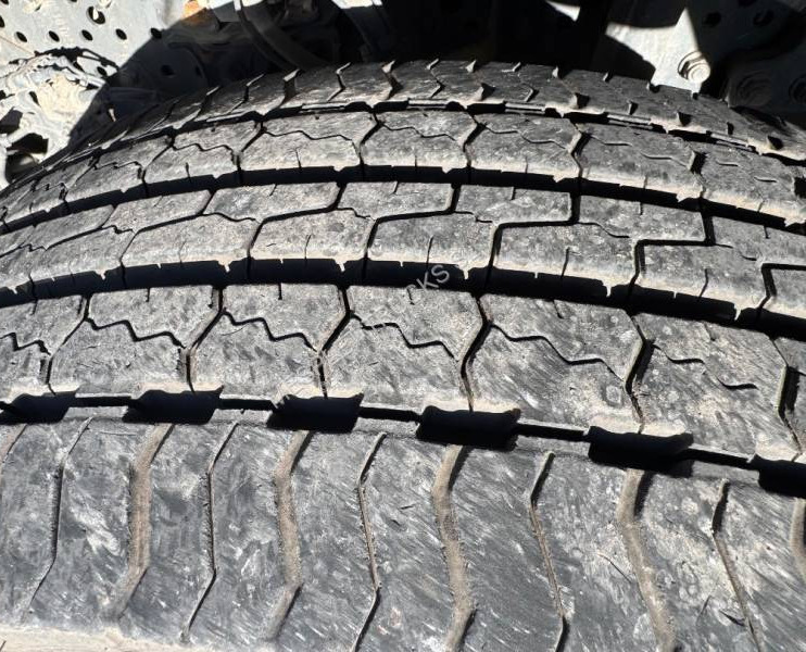 Mercedes Antos 1843 - Camion ampliroll: photos 3 Mercedes Antos 1843 - Camion ampliroll: photos 3