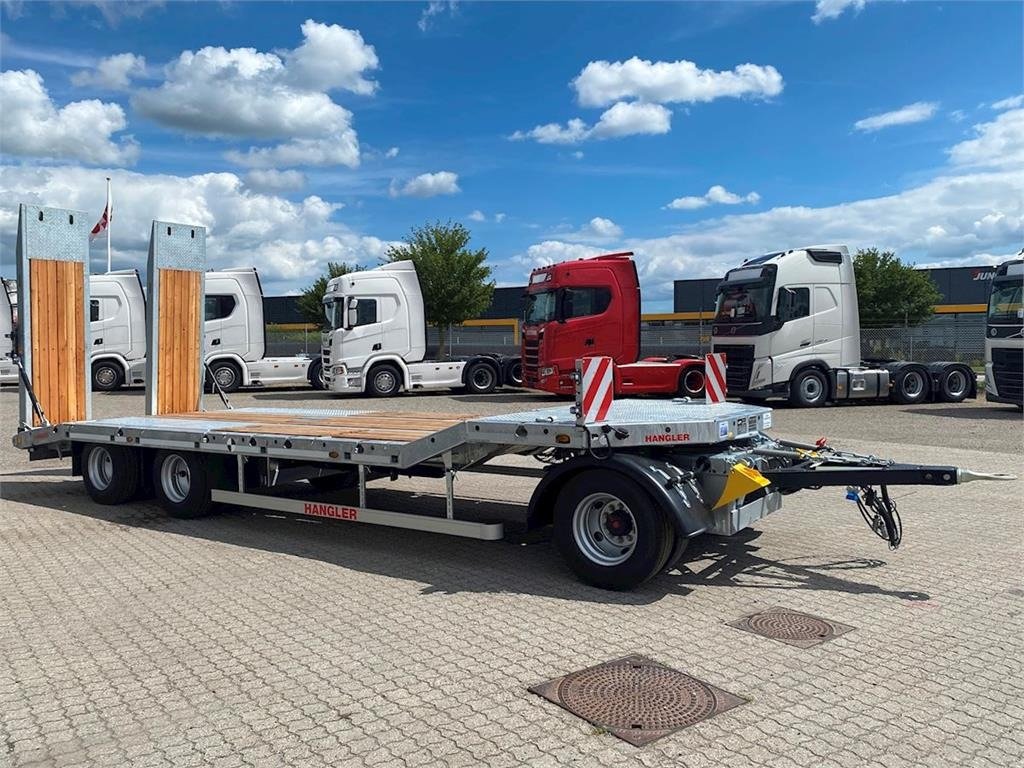 Hangler DTS 300 3 akslet med ramper - Remorque porte-engin surbaissée: photos 2 Hangler DTS 300 3 akslet med ramper - Remorque porte-engin surbaissée: photos 2