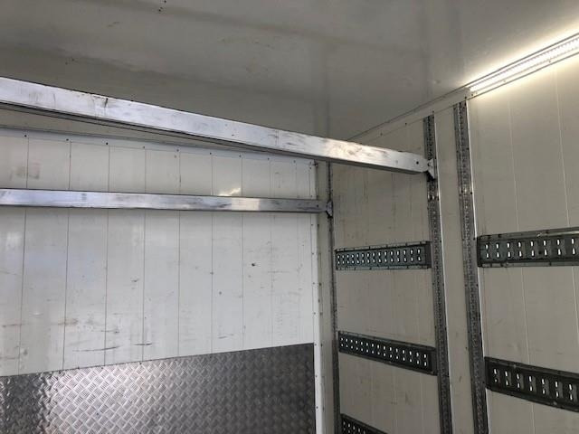 Camion fourgon Mercedes-Benz Econic 1827 L: photos 6 Camion fourgon Mercedes-Benz Econic 1827 L: photos 6