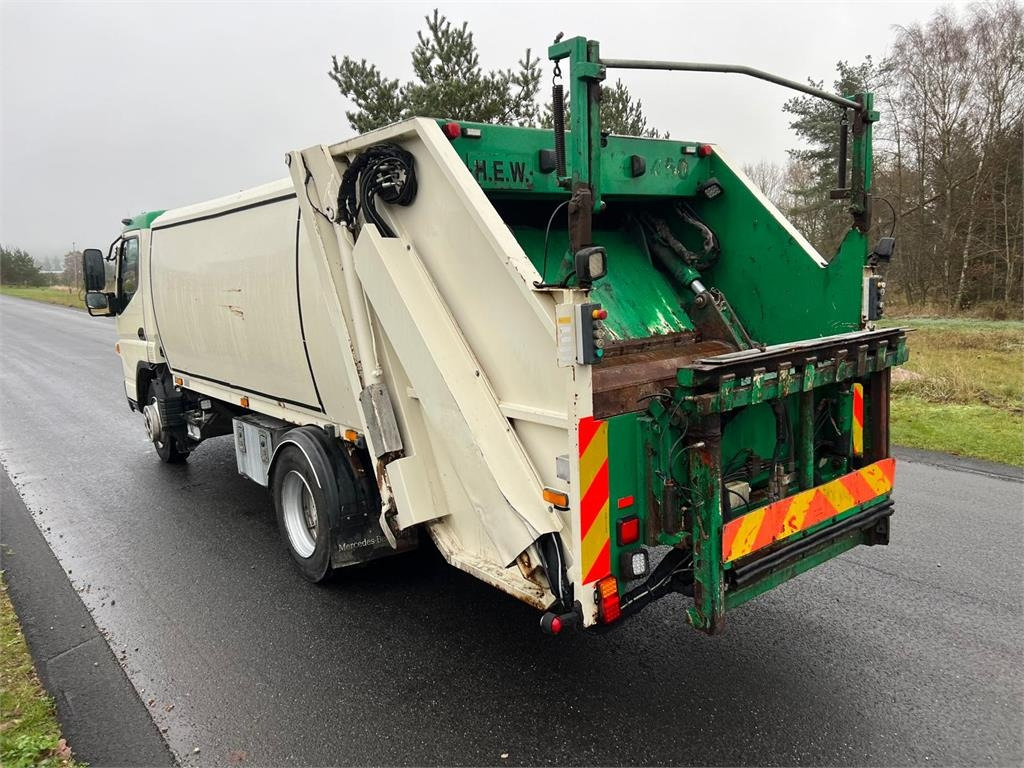 Benne à ordures ménagères Mitsubishi Fuso CANTER 9C18: photos 7